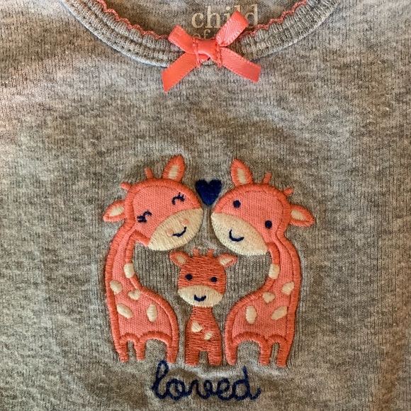 SOLD 2 Carter’s onesies - Picture 4 of 4